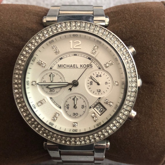 Michael Kors Watch - Picture 4 of 7